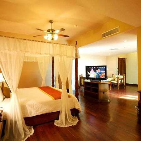 Bayon Era Hotel Siem Reap Exterior photo