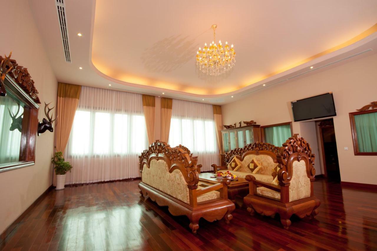 Bayon Era Hotel Siem Reap Exterior photo